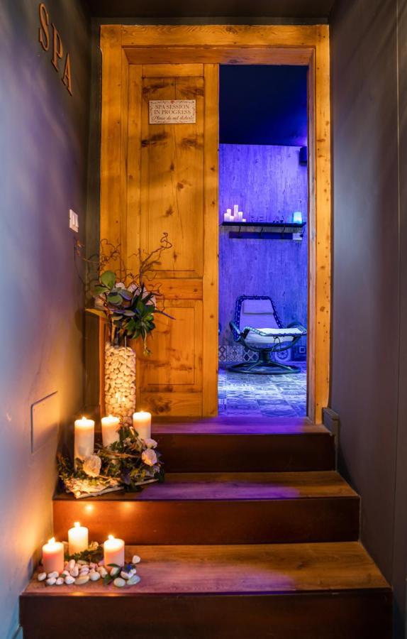 Antico Borgo B&B Con Spa - Adults Only 마네르바 델 가르다 외부 사진